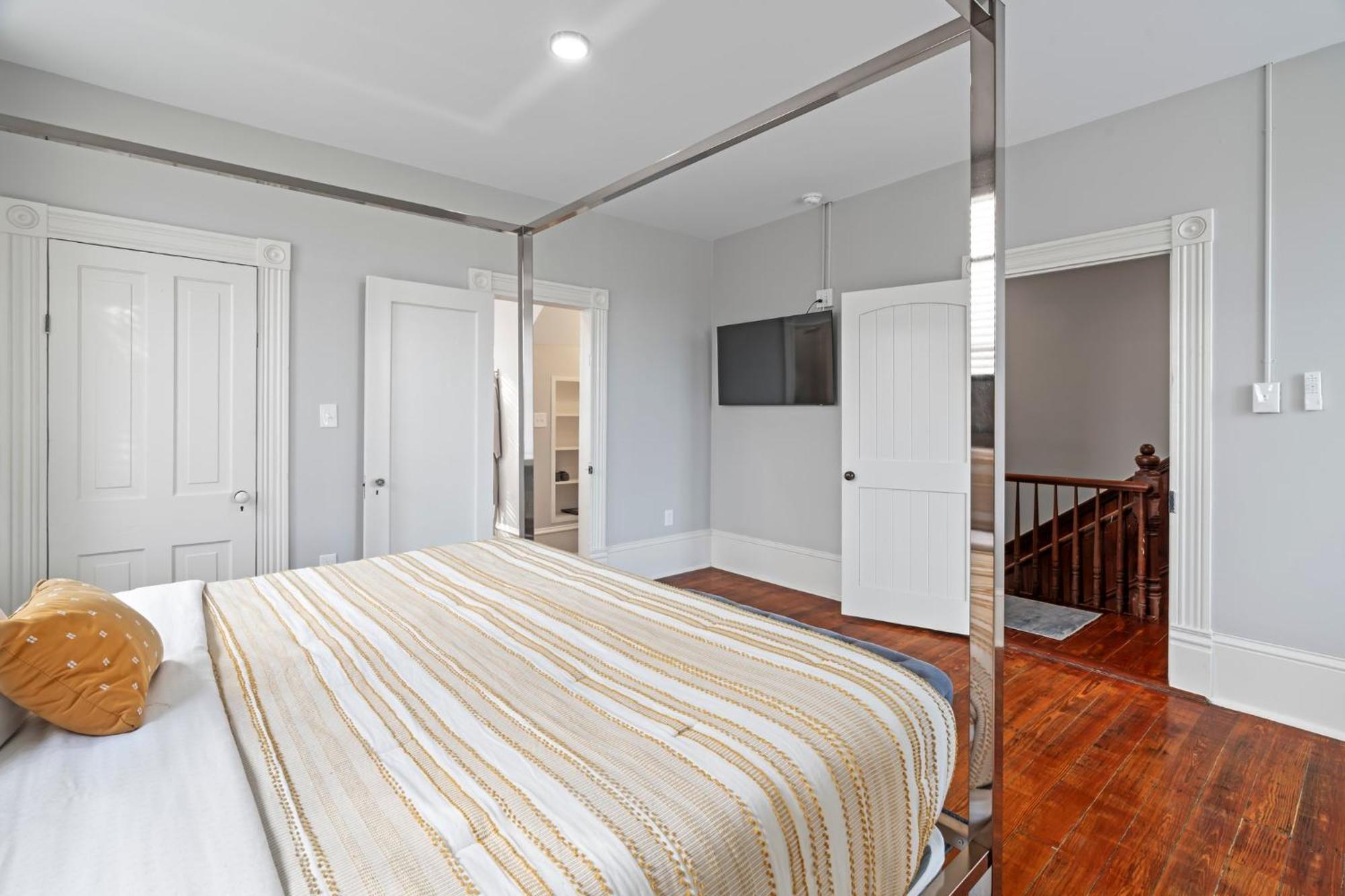Historic Galveston Family Beach Home With 3 King Beds Buitenkant foto