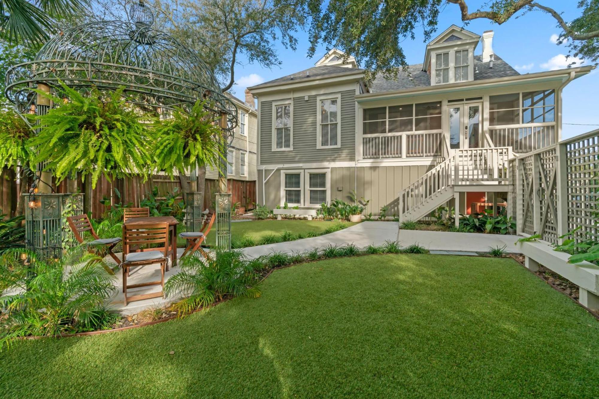 Historic Galveston Family Beach Home With 3 King Beds Buitenkant foto