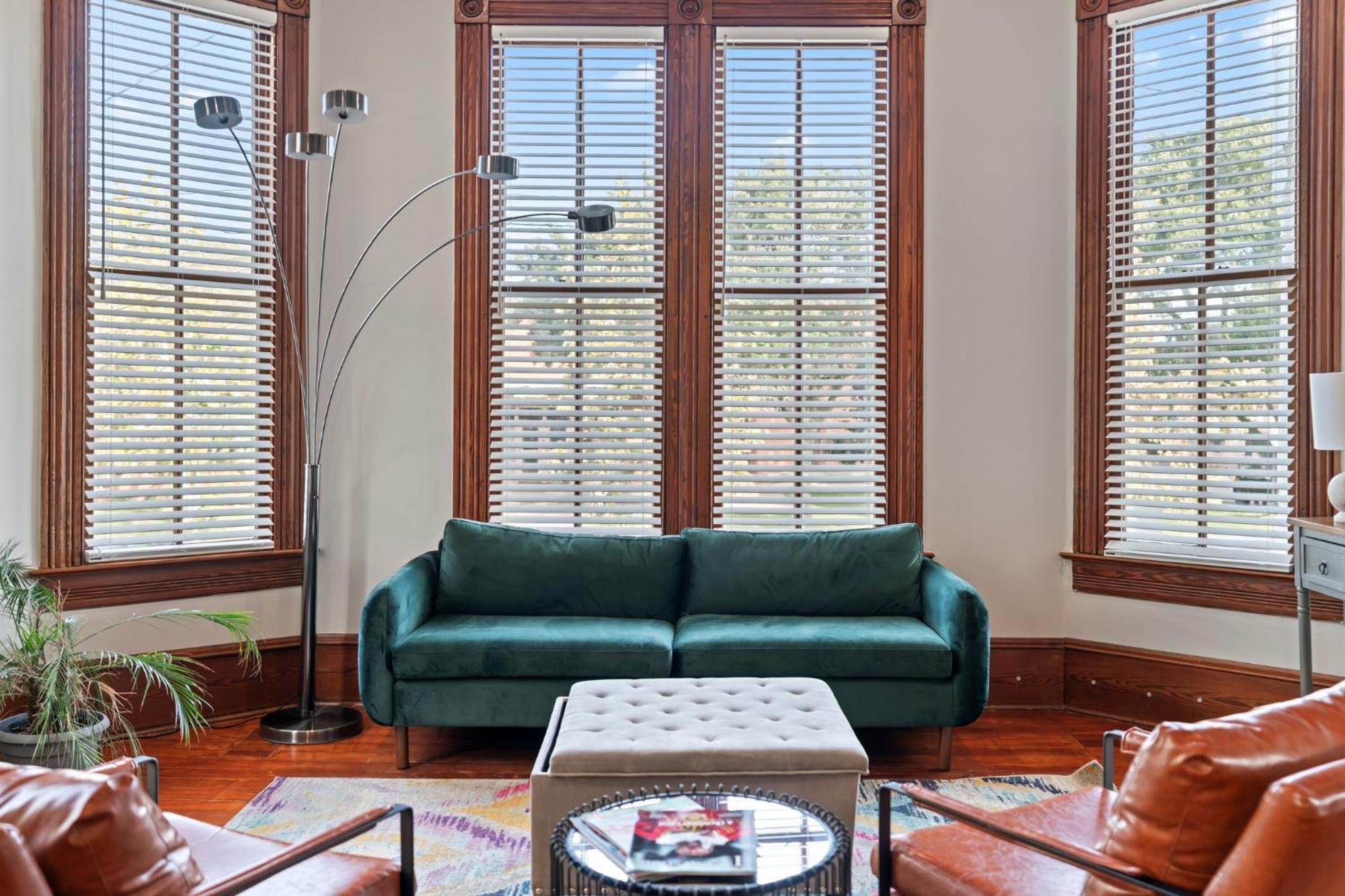 Historic Galveston Family Beach Home With 3 King Beds Buitenkant foto