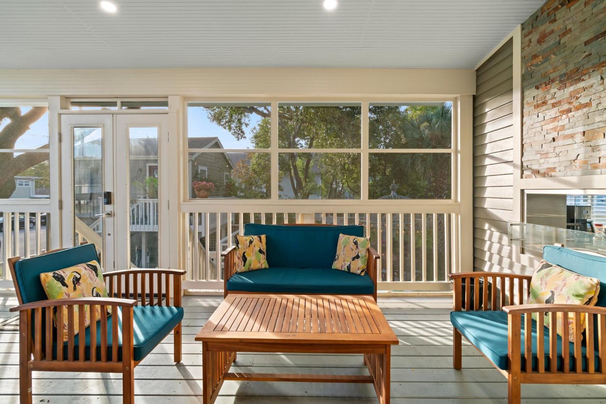 Historic Galveston Family Beach Home With 3 King Beds Buitenkant foto
